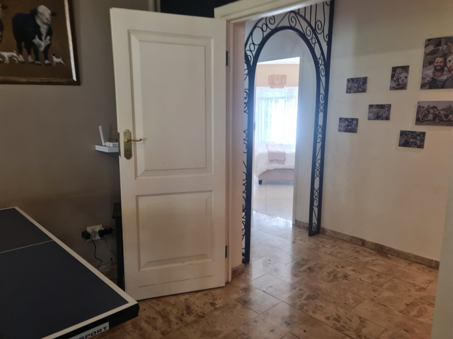 4 Bedroom Property for Sale in Safari Gardens North West